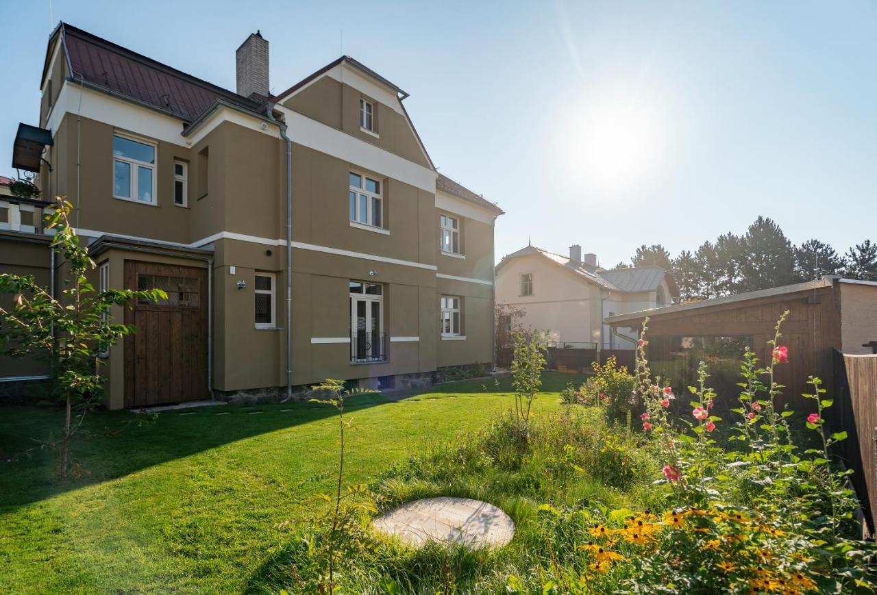 Vila Nmnm Nove Mesto na Morave Esterno foto