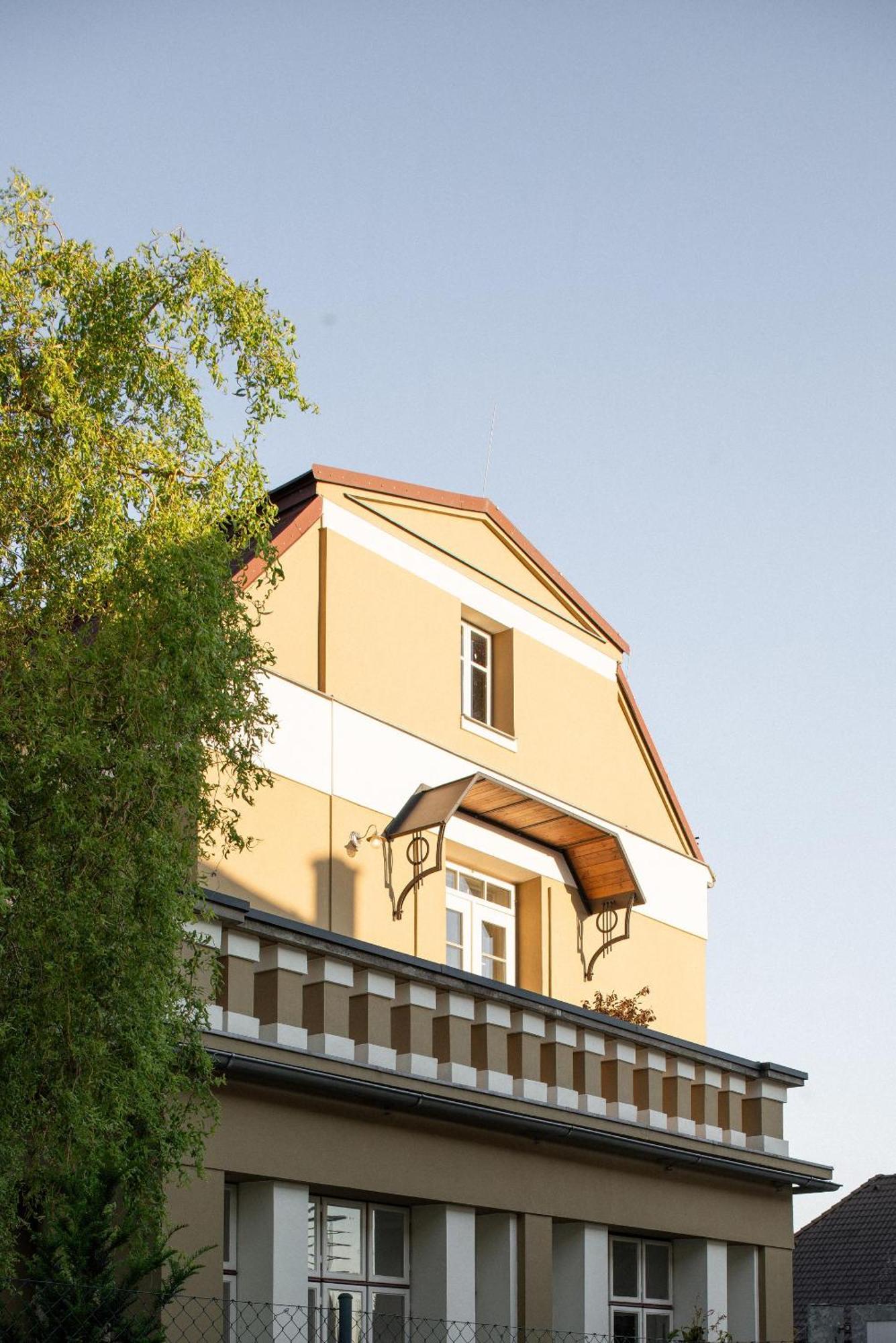 Vila Nmnm Nove Mesto na Morave Esterno foto